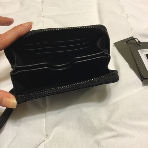 🌸LAST 1🌸Armani Exchange Black wristlet - Picture 4 of 5